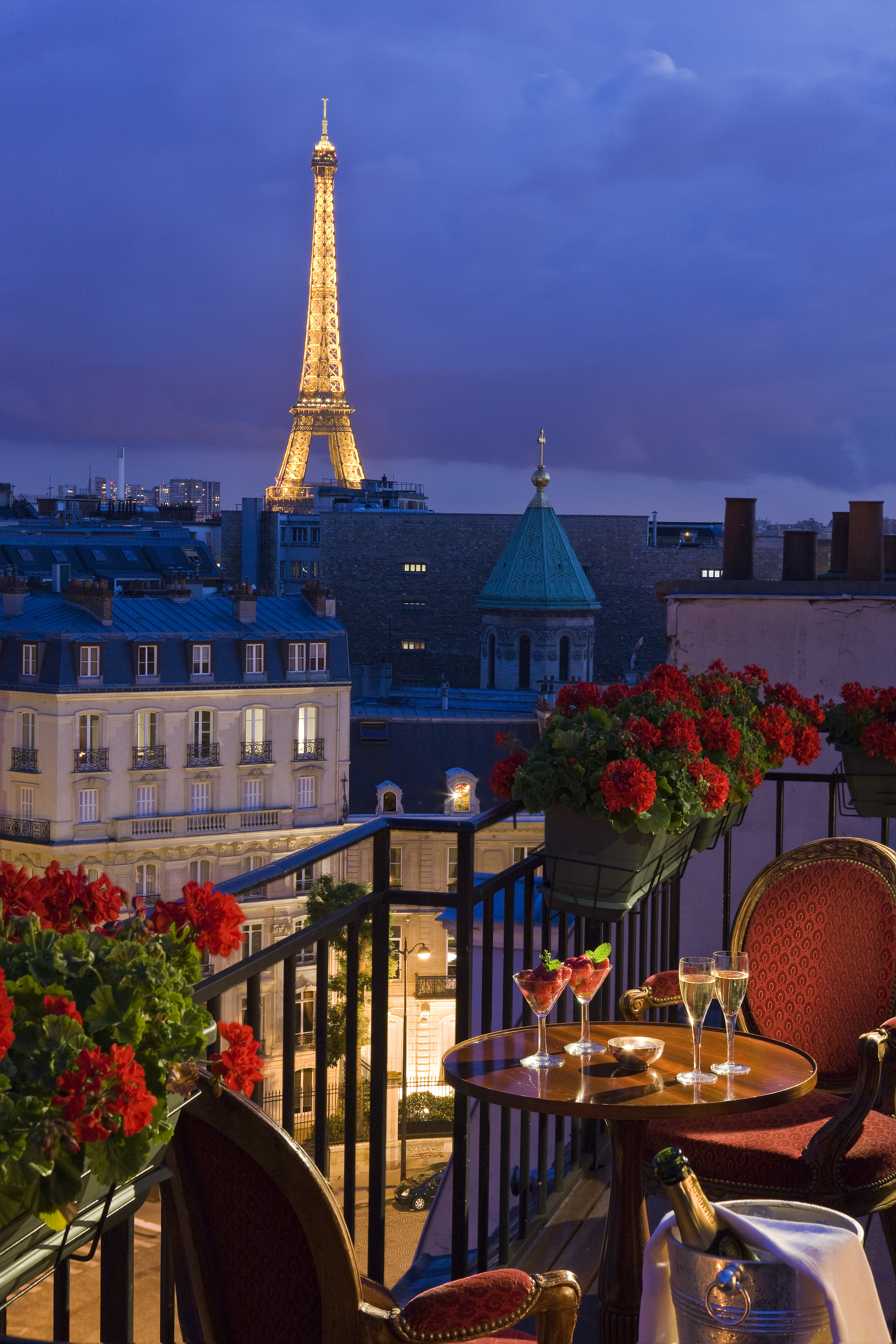 The Hotel San Régis Paris France: LuxEcoLiving's Best Hotels in the